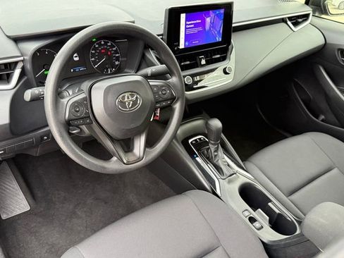 Used 2025 Toyota Corolla LE w/ Carpet Mat Package (TMS) FWD image 11