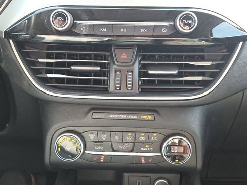 Used 2020 Ford Escape SE image 34