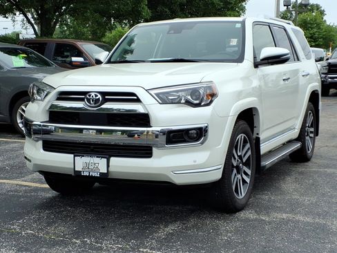 Used 2023 Toyota 4Runner Limited AWD/4WD image 3