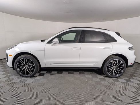 New 2026 Porsche Macan AWD/4WD image 2