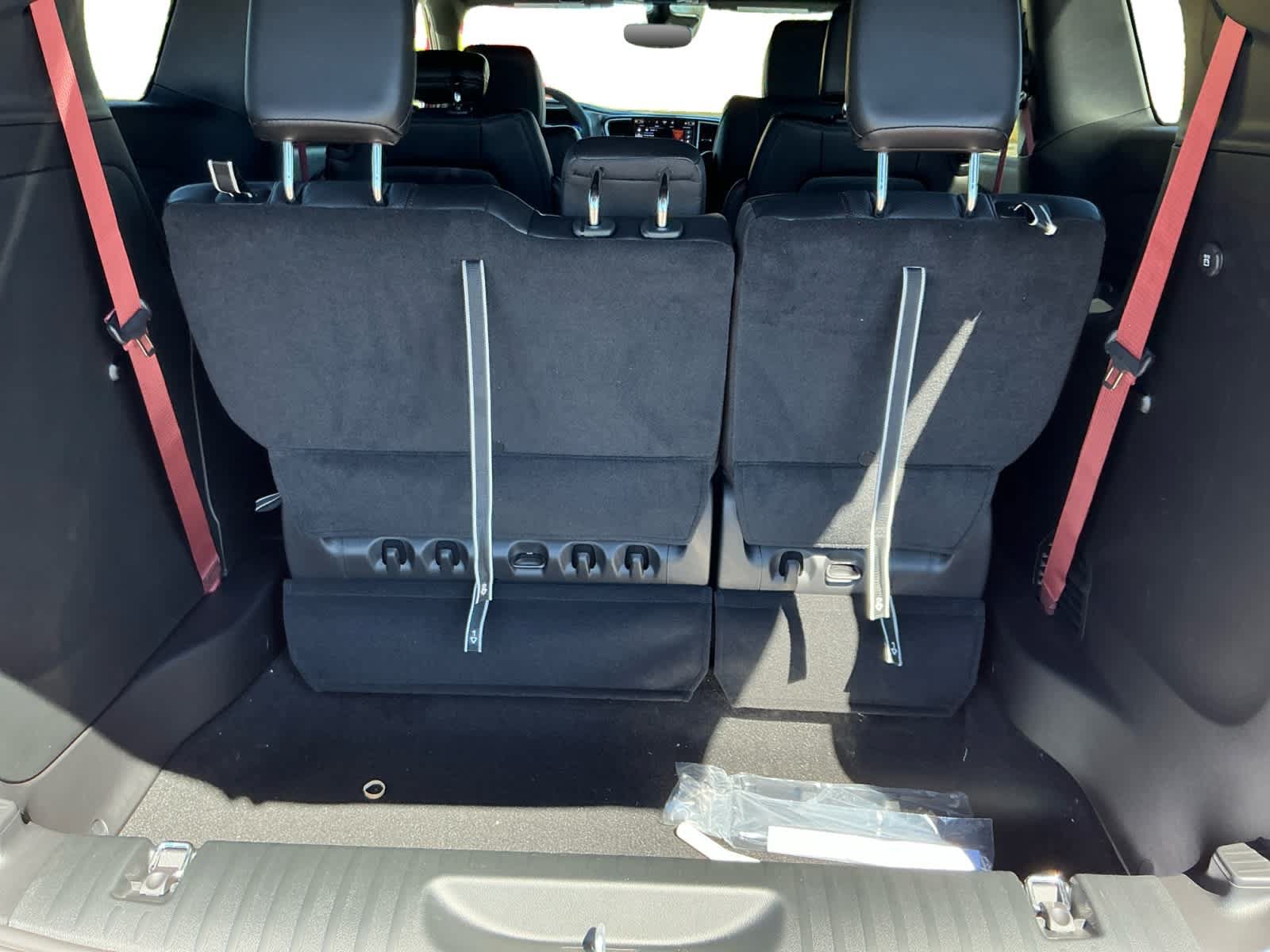 New 2027 Chrysler Pacifica Select AWD/4WD image 20