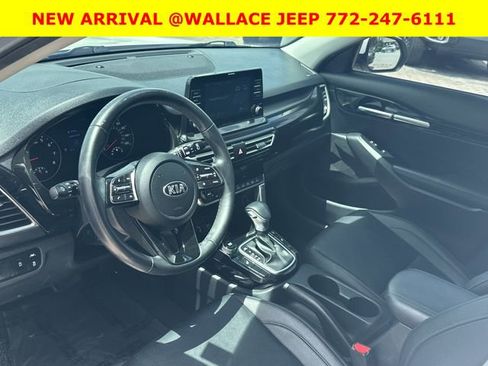 Used 2021 Kia Seltos EX AWD/4WD image 14