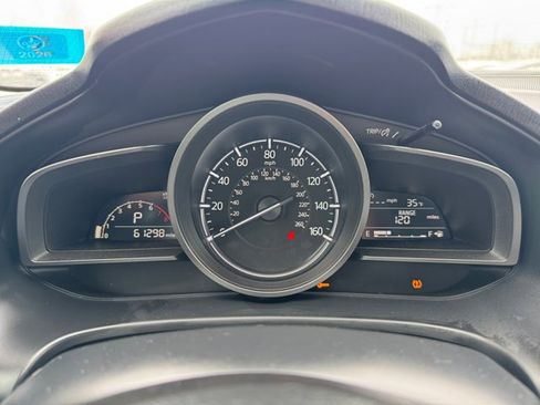 Used 2018 MAZDA MAZDA3 Touring image 33