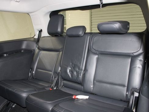 Used 2025 Ford Expedition Platinum AWD/4WD image 21