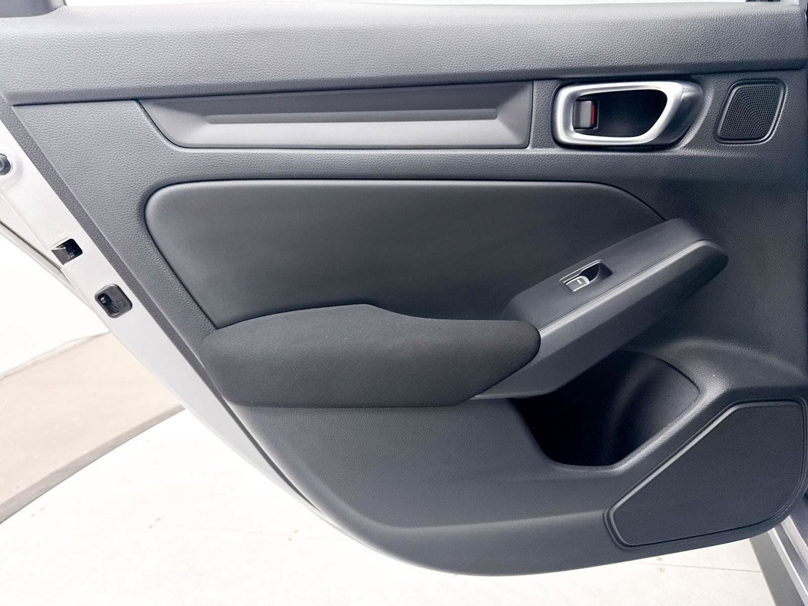 Used 2023 Honda Civic Sport image 26