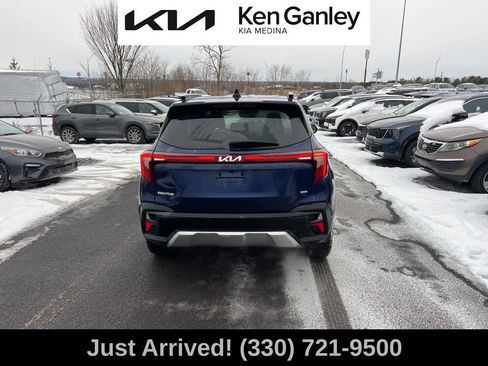 Certified 2024 Kia Seltos EX image 6