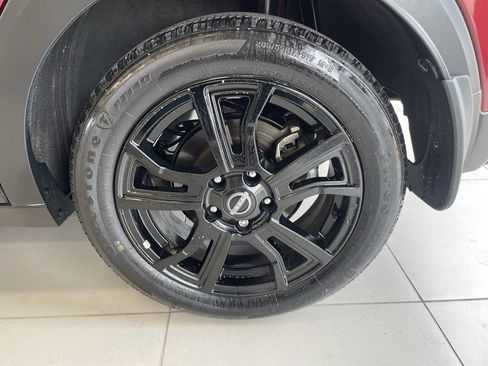 Certified 2024 Nissan Kicks SR w/ SR Premium Package image 18