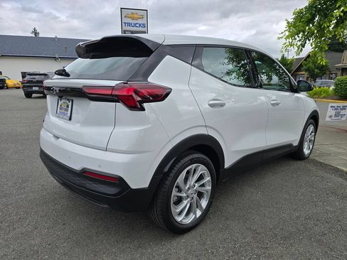 New 2027 Chevrolet Bolt LT w/ Comfort Package FWD image 5