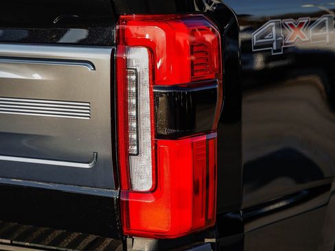 Used 2024 Ford F250 Limited image 8