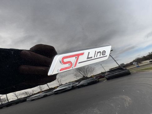 Used 2022 Ford Explorer ST-Line w/ Class IV Trailer Tow Package image 7