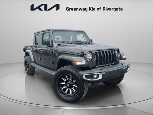 Used 2022 Jeep Gladiator Sport AWD/4WD image 1