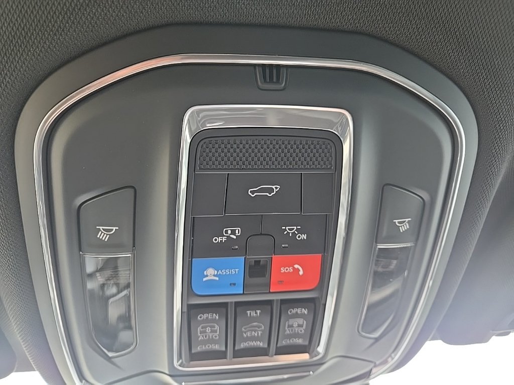 New 2026 Jeep Grand Cherokee Limited w/ Limited Altitude Package AWD/4WD image 78