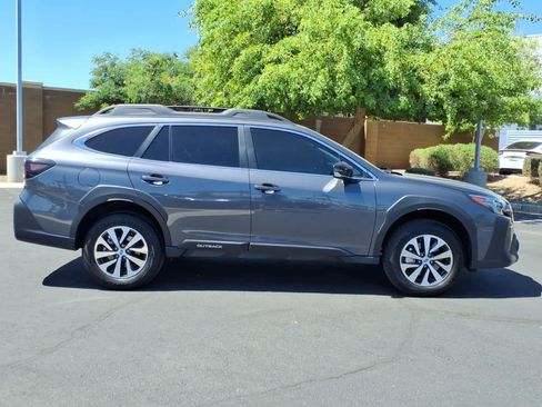 Used 2025 Subaru Outback Premium w/ Popular Package #1A AWD/4WD image 8