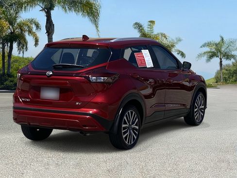 Certified 2023 Nissan Kicks SV FWD image 5