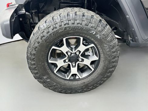 Used 2020 Jeep Wrangler Unlimited Rubicon AWD/4WD image 30