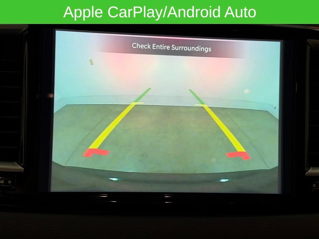 Used 2023 Chrysler Pacifica Touring-L FWD image 34