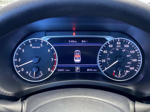 Used 2025 Nissan Sentra SV FWD image 22