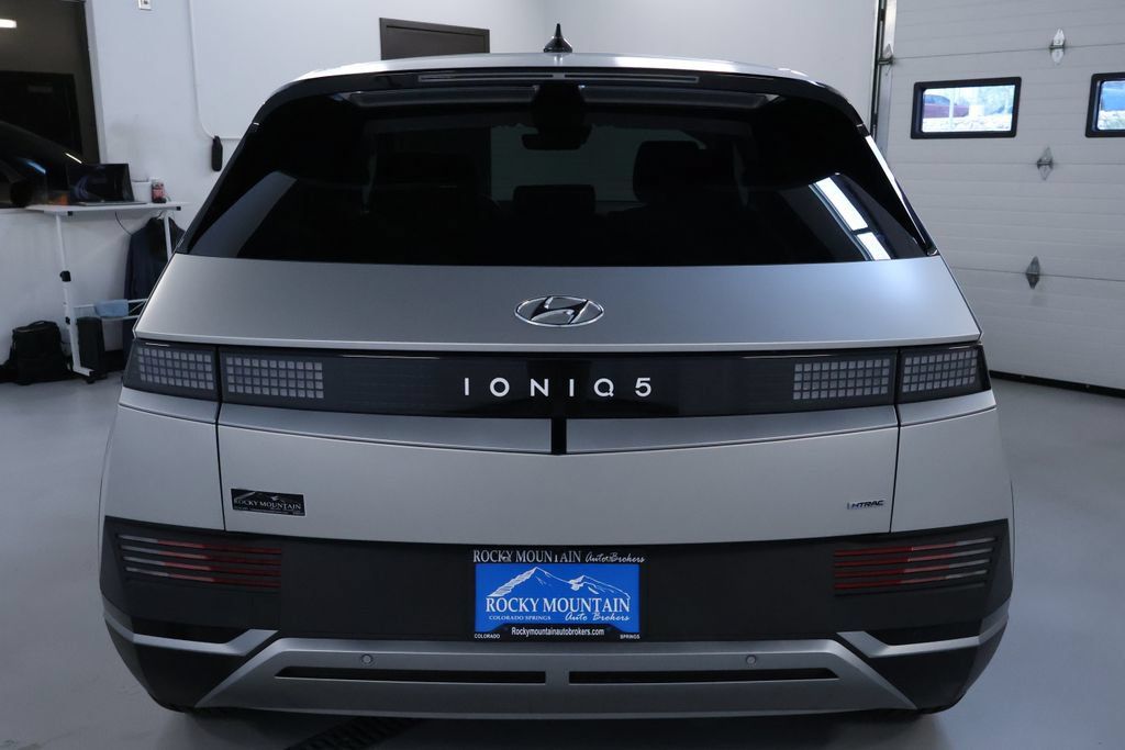 Used 2024 Hyundai Ioniq 5 SEL AWD/4WD image 6