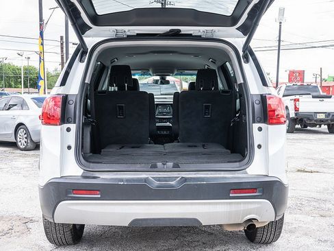 Used 2019 GMC Acadia SLE FWD image 12