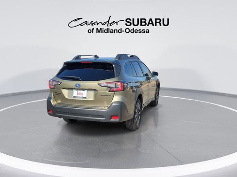 Used 2024 Subaru Outback Onyx Edition image 8