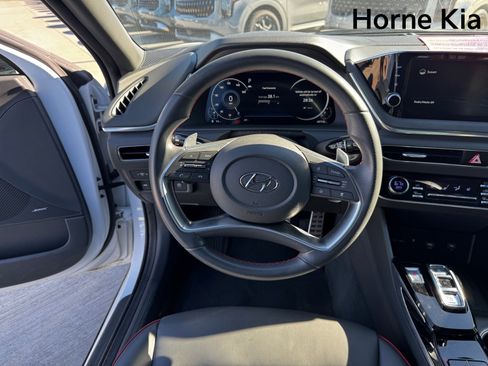 Used 2022 Hyundai Sonata SEL Plus w/ Cargo Package image 16