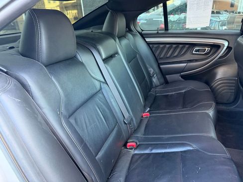 Used 2017 Ford Taurus SEL w/ Equipment Group 201A image 7