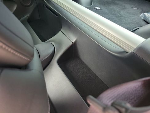 Used 2024 Nissan Z Performance w/ Floor Mat Package image 27