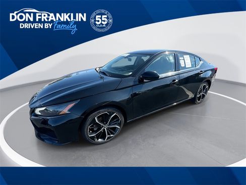 Used 2023 Nissan Altima 2.5 SR image 1