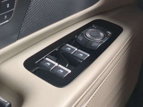 Used 2024 Lincoln Nautilus Reserve image 34