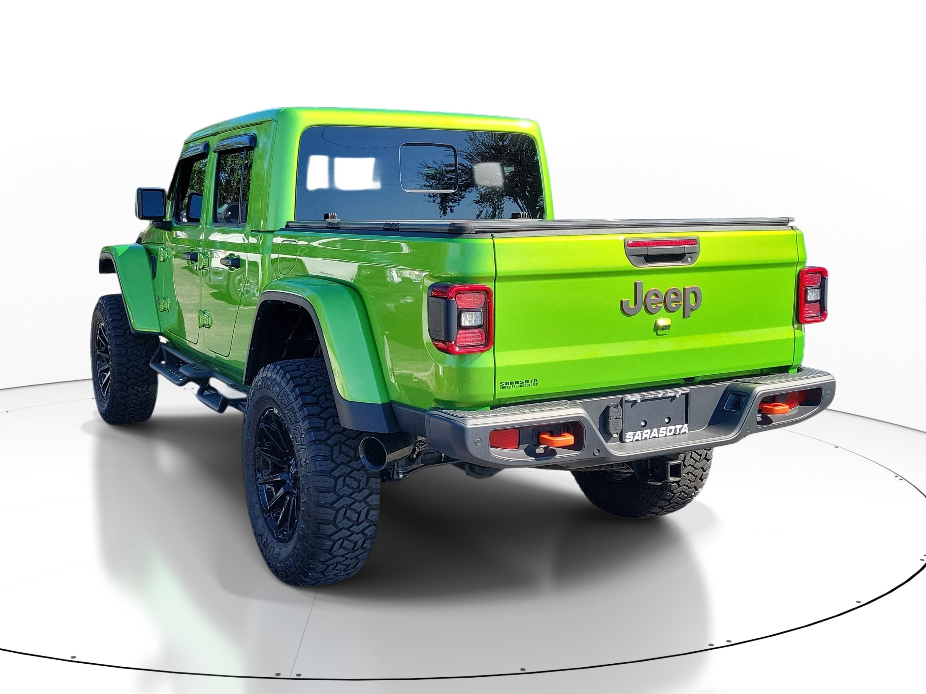 Used 2025 Jeep Gladiator Mojave w/ Safety Group AWD/4WD image 4