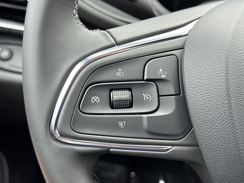 Used 2026 Buick Envista Sport Touring w/ Convenience II Package FWD image 9