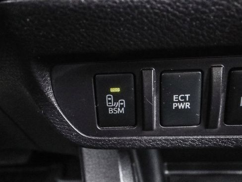 Used 2021 Toyota Tacoma TRD Sport w/ TRD Premium Sport Package image 16