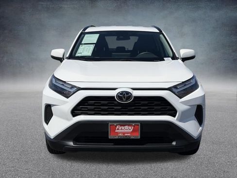 Used 2024 Toyota RAV4 XLE FWD image 9