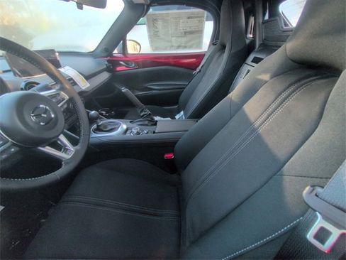 New 2025 MAZDA MX-5 Miata Club image 6