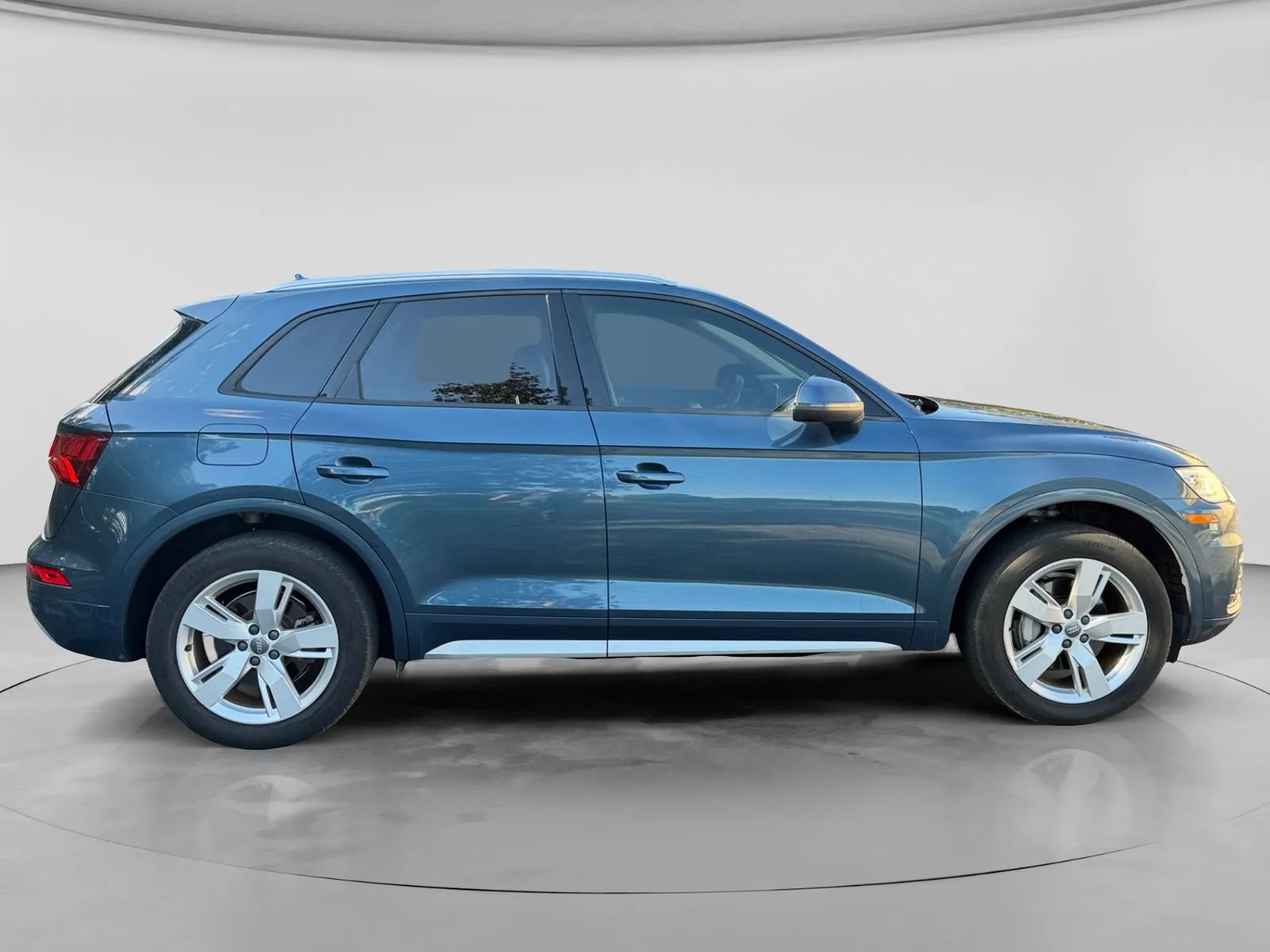 Used 2018 Audi Q5 2.0T Premium AWD/4WD image 6