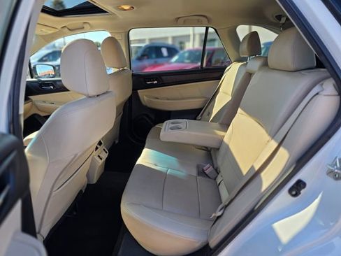 Used 2019 Subaru Outback 3.6R Limited image 18