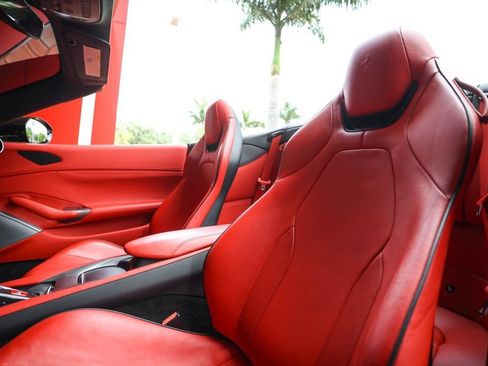 Certified 2019 Ferrari Portofino RWD image 42
