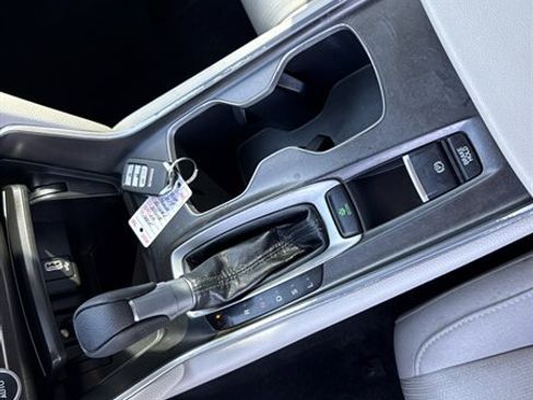 Used 2019 Honda Accord LX image 30