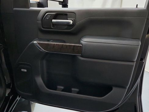 Used 2023 GMC Sierra 2500 Denali w/ Denali Ultimate Package AWD/4WD image 25
