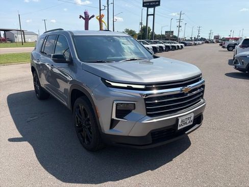 New 2026 Chevrolet Traverse LT FWD image 8
