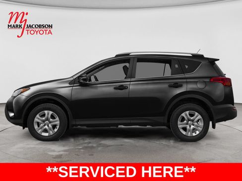 Used 2015 Toyota RAV4 XLE FWD image 4