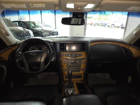 Used 2014 INFINITI QX80 4WD w/ Theater Package image 24