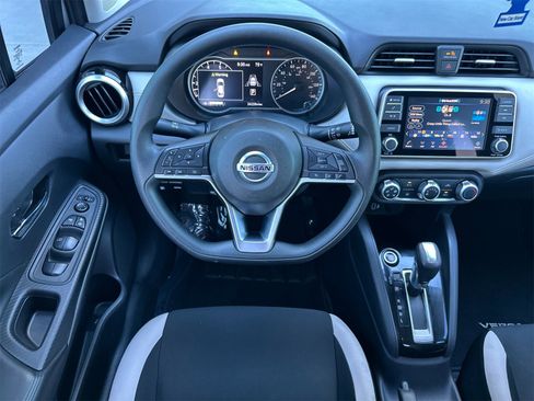 Used 2020 Nissan Versa SV image 14