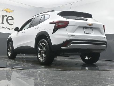 New 2026 Chevrolet Trax LT w/ Driver Confidence Package image 5