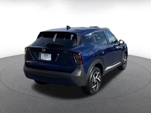 Used 2025 Nissan Kicks SV image 9