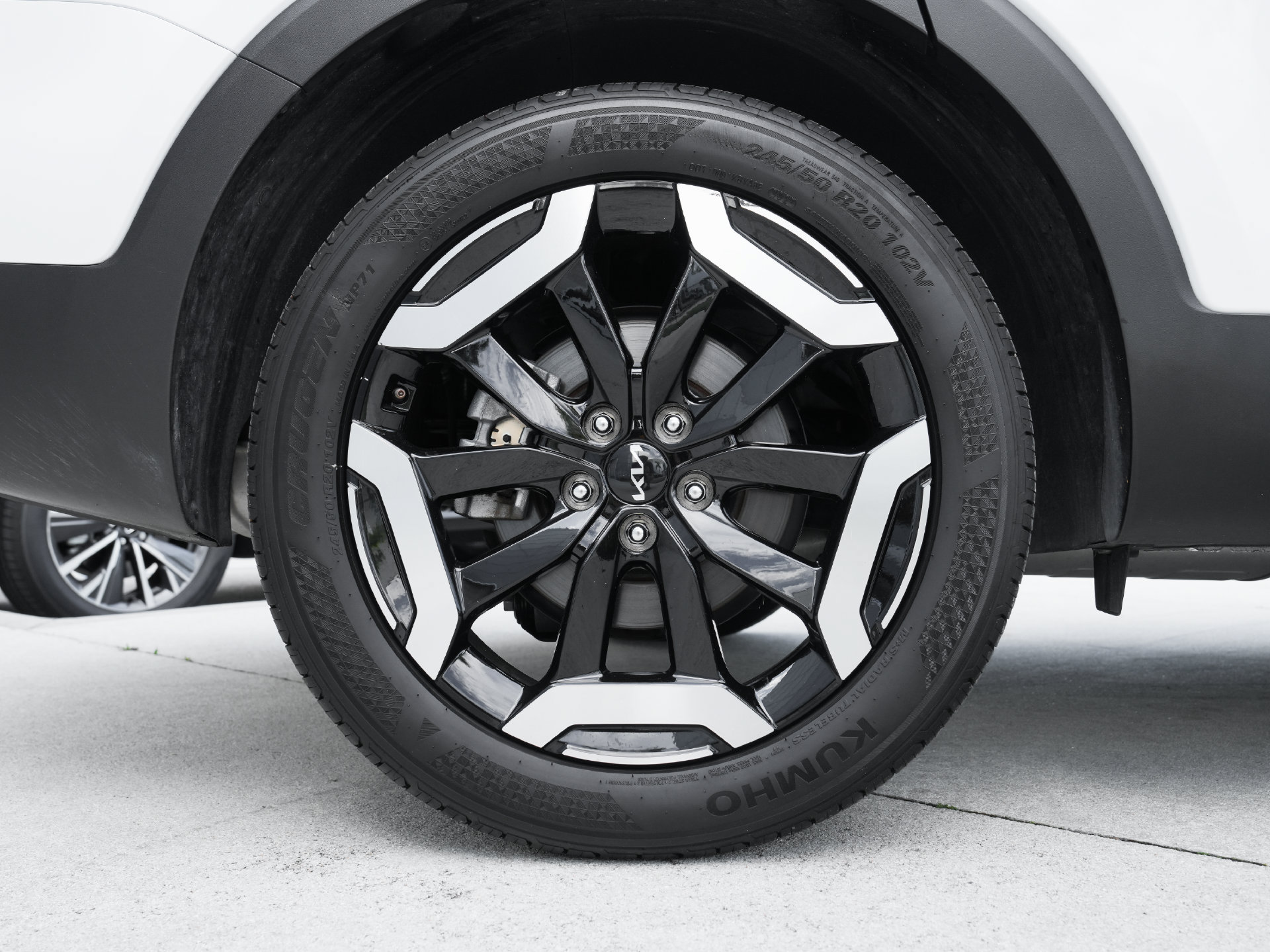 Used 2025 Kia Telluride S FWD image 40