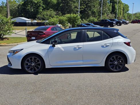 Used 2023 Toyota Corolla XSE image 14