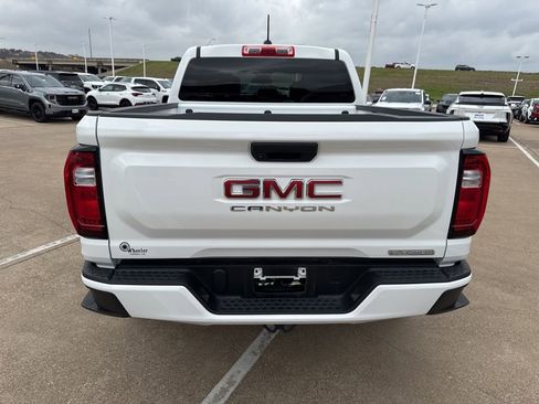 Used 2024 GMC Canyon Elevation image 6