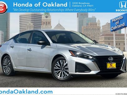 Used 2024 Nissan Altima 2.5 SV