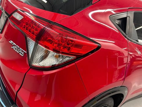 Used 2022 Honda HR-V Sport image 16